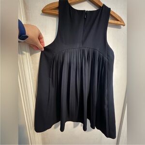 Whistles size 6 office wear summer breezy top. Dark blue. Layer this look 💙🔵